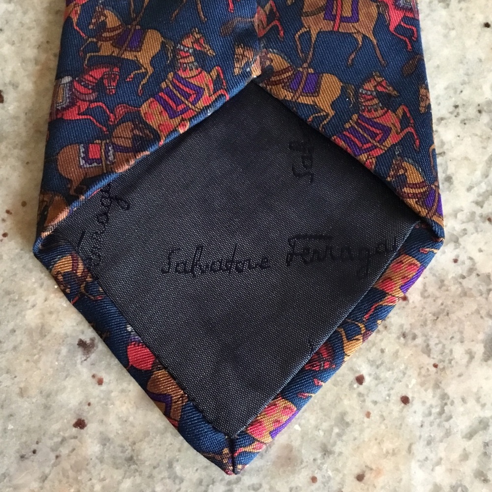Salvatore Ferragamo Horse Patterned Equestrian Silk Tie - Picture 12 of 12
